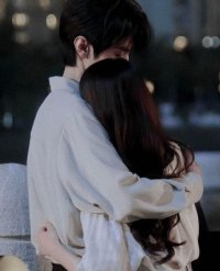 Chồng Được Khiêng Ra Từ Căn Hộ Tình Nhân