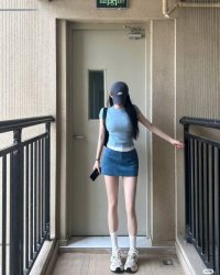 Thiếu Phu Nhân Và Kẻ Câm Không Tay