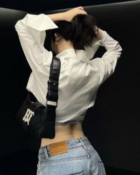 Tôi Dắt Con Trai Rời Đi