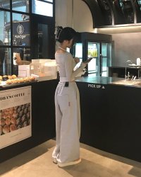 Tình Sâu Chẳng Đến Được Lòng Người