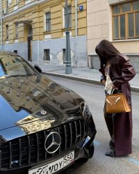 Mang Theo Chứng Cứ Trọng Sinh Về Ngày Sinh Con