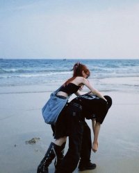 Bí Mật Ở Lãnh Cung