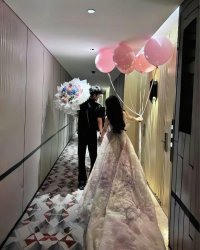 Thẻ Phụ Của Con Trai Chỉ Được Ngắm Chứ Không Được Xài