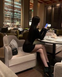 Trốn Thoát Khỏi Học Viện Nữ Đức