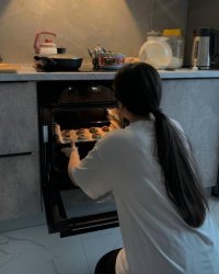 Sự Thật Trong Ngăn Kéo