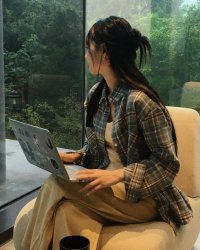 Tuyết Trắng Thâm Cung