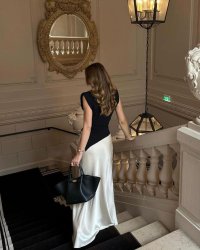 Bốn Mươi Năm Chờ Một Người