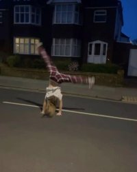 Bế Con Rời Biệt Thự