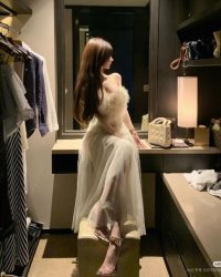 Trẫm Gánh Cả Giang Sơn