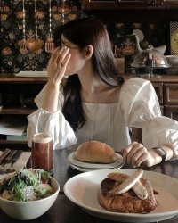 Bao Nuôi Một Cậu Cậu Nhóc Câm