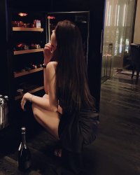 Xuyên Không Chi Nữ Y