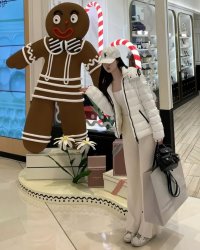 Chín Lần Công Lược, Lần Cuối Gả Cho Nam Phụ Hệ Thống