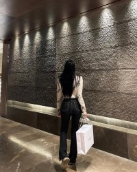 Chồng Và Em Gái Bạn Thân Lăn Lộn Trên Giường