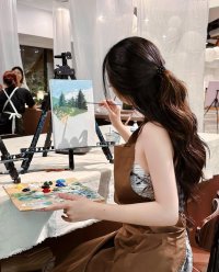 Sau Khi Bố Mẹ Ly Hôn, Tiền Sinh Hoạt Của Tôi Chỉ Còn 15 Tệ Một Ngày