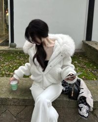 Chuyện Xảy Ra Trước Hôn Lễ