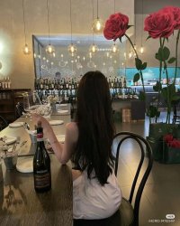 Phụ Nữ Có Phúc, Không Vào Nhà Vô Phúc