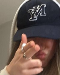 Khi Cô Ấy Không Còn Đợi Anh Nữa