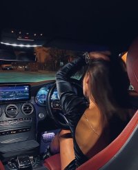 Mẹ Tái Giá, Tôi Bị Gửi Về Ngoại — Bà Ấy Hối Hận Rồi