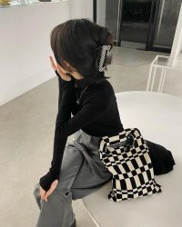 Vươn Lên Từ Bùn Lầy