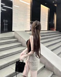 Con Thuyền Và Bến Cảng