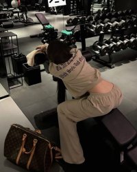 Định Mệnh Trong Tay