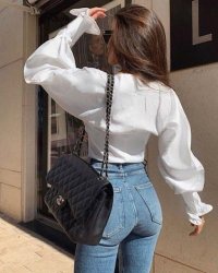 Trở Về Nhà Nhưng Không Thuộc Về Nơi Này