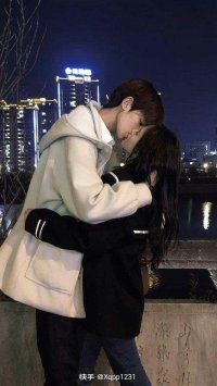 Cưỡng Hôn Đàn Em Xong, Tôi Cưới Luôn Anh Trai Cậu Ta