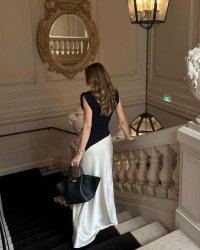 Bí Mật Đằng Sau Cuộc Hôn Nhân Tan Vỡ