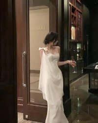 Tận Hoan Và Những Bí Mật Trong Cung Đình