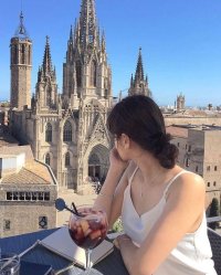 Cô Con Gái Bị Hào Môn Ruồng Bỏ