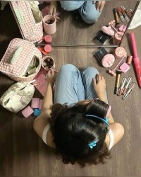 Bà Nội Tôi Có Thói Quen, Hễ Ngon Là Phải Giấu Một Nửa