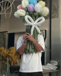 Lui Hôn Với Thế Tử