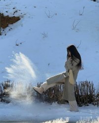 Chia Tay Xong Tôi Nở Hoa