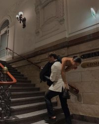 Bữa Cơm Tất Niên Đẫm Nước Mắt