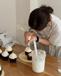 Ép Thiên Tài Ẩn Thân – Đứa Con Riêng Lo Sợ Vỡ Mặt