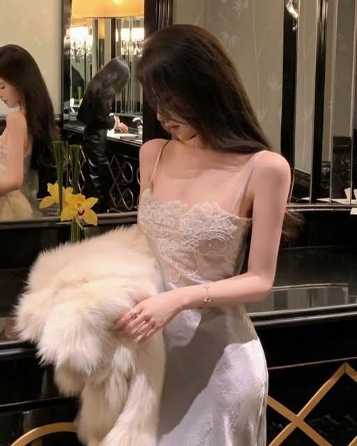 Yêu Đương Cấm Kỵ Với Chó Con