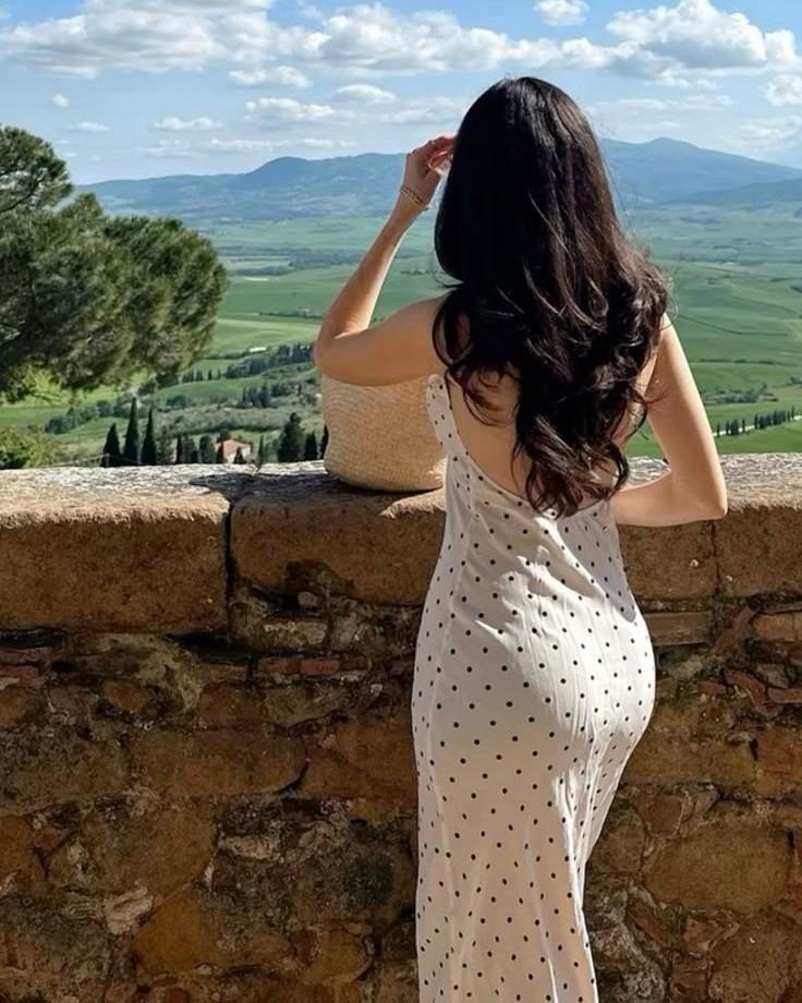 Cơm Rau Năm Hào Và Nghịch Lý Tiểu Thư