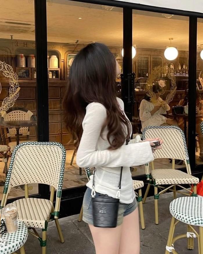 Mèo Con Của Cố Hàn Châu