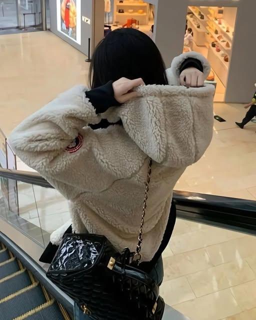 Cùng Anh Bước Dưới Trăng