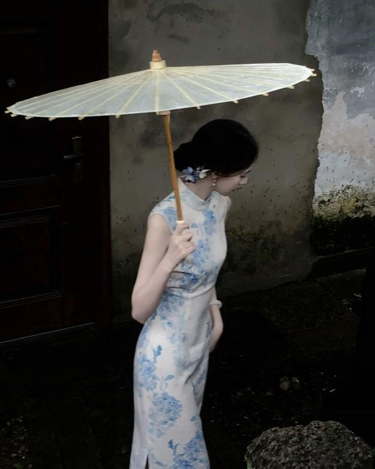 Sóng Gió Ký Túc Xá