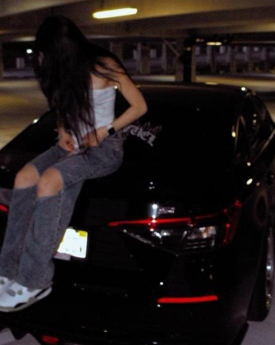 Cuộc Phiêu Lưu Mê Trai Trong Thế Giới Cổ Tích