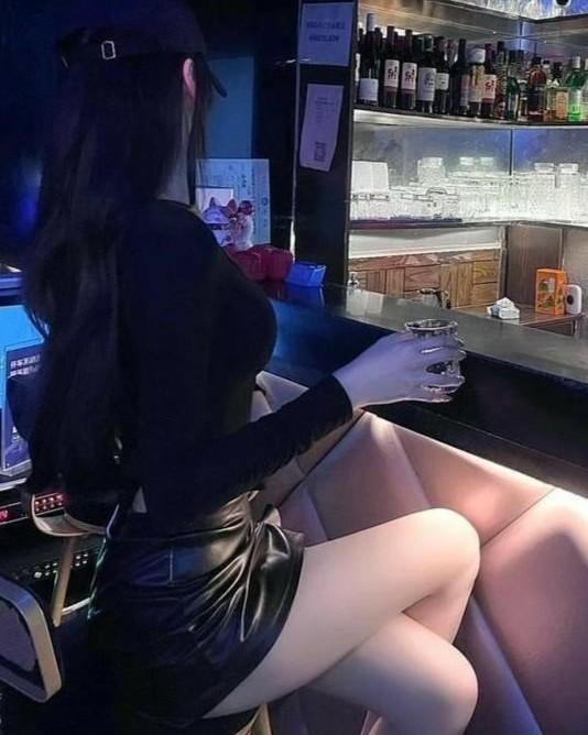 Cuộc Đời Bên Người Tôi Ghét