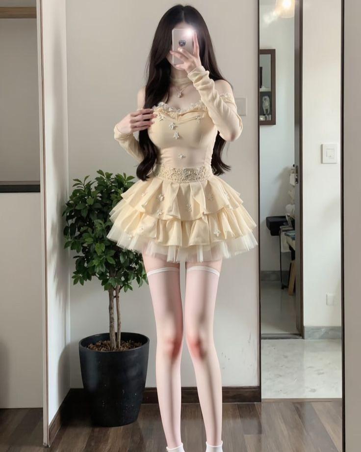 Mẹ Của Cố Đồng Đồng Là Ai