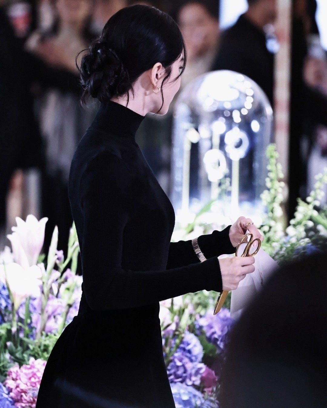 Chụp Lén Sai Người Dính Đòn Ngọt