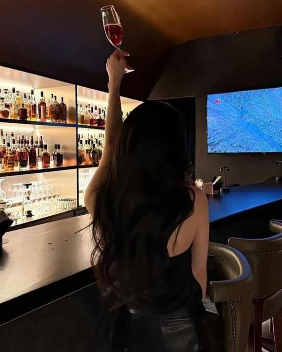 Miếng Thịt Nóng Của Tiểu Bạch Hoa