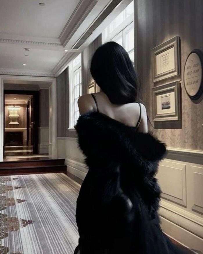 Ly Hôn Ngày Cưới Chỉ Vì Một Con Chó