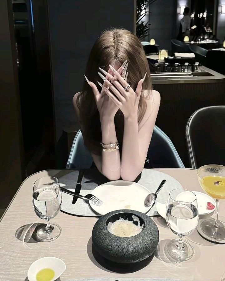 Trùng Sinh Thần Thú