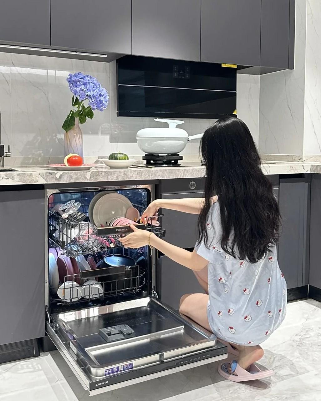 Bạo Lực Trong Ngày Sinh Nhật