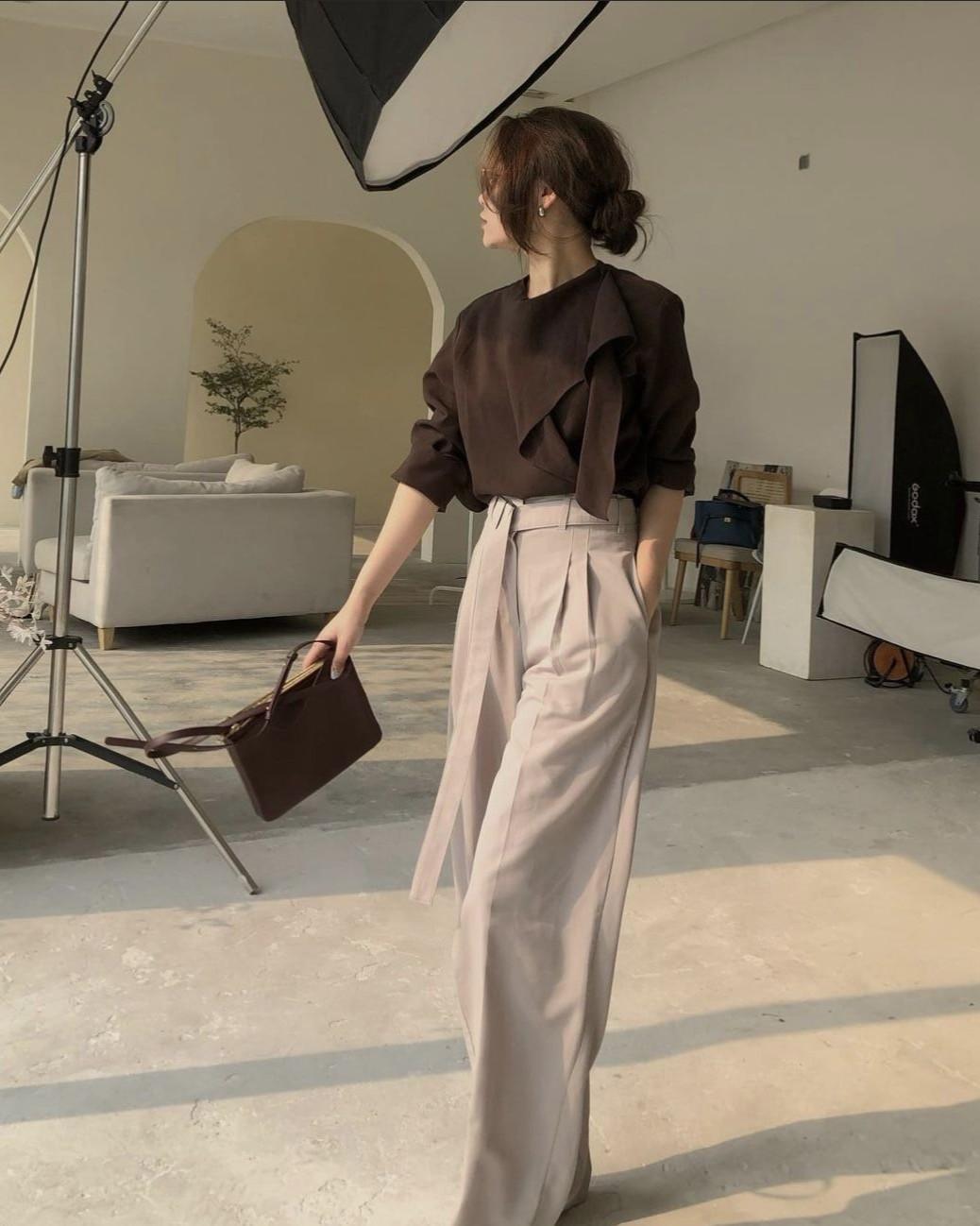 Bố Chồng Bị Liệt, Em Gái Chồng Muốn Tôi Hiếu Thảo Với Bố