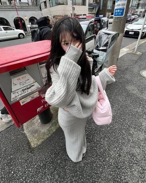 Tình Yêu Từ Những Cuộc Họp